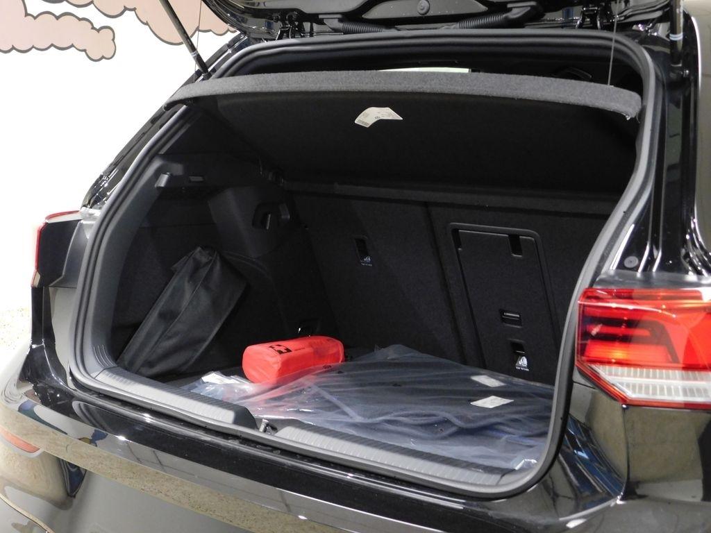 Volkswagen Golf R  2026