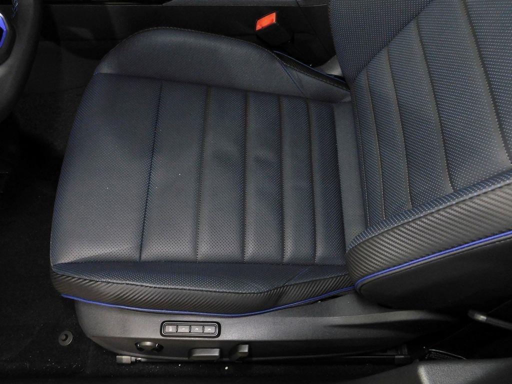 Volkswagen Golf R  2026