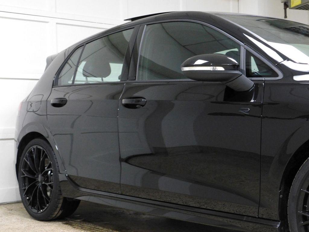 Volkswagen Golf R  2026