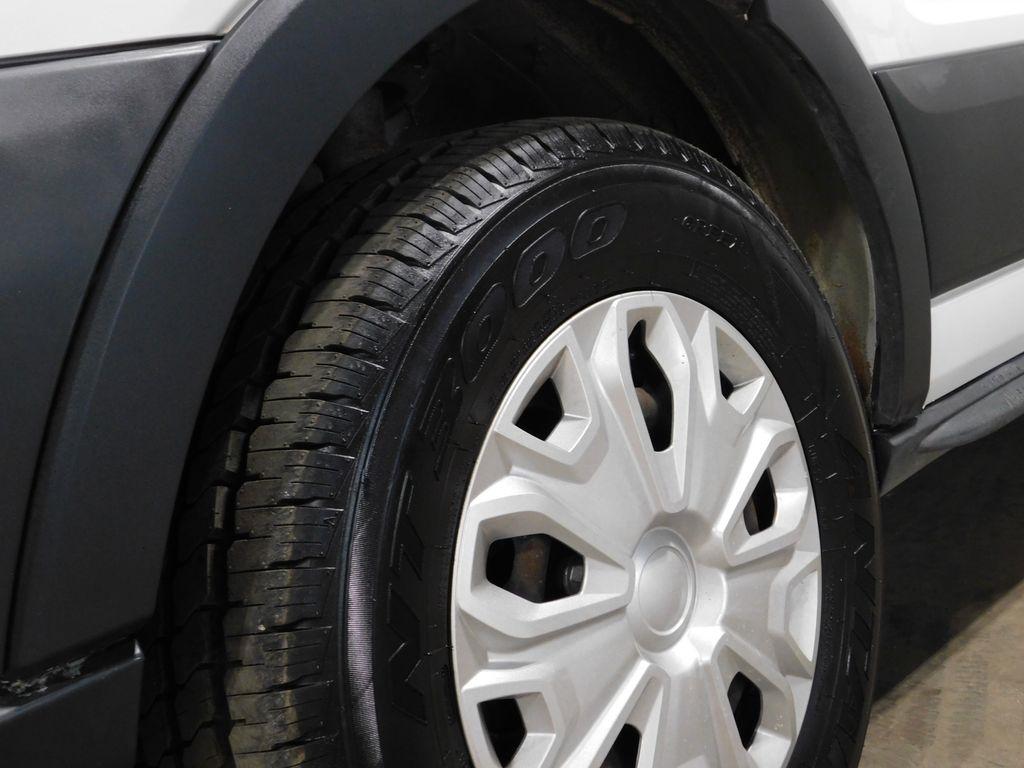 Ford Transit 150 Wagon Med. Roof XLT w/Sliding Pass. 130-in. WB 2018