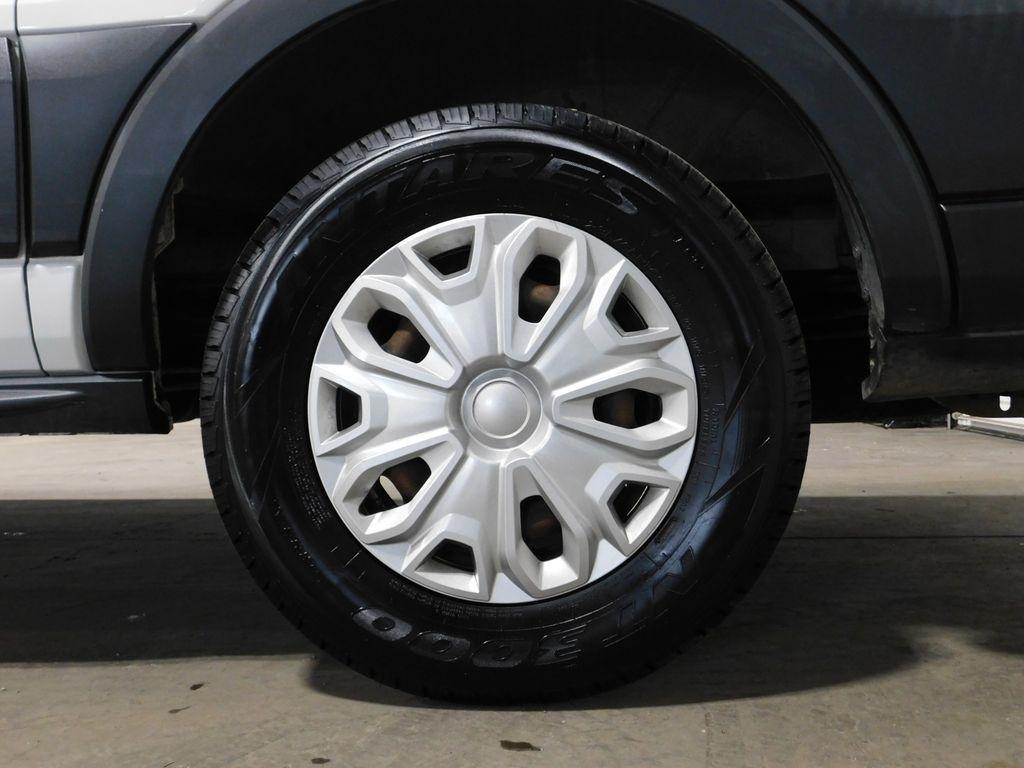 Ford Transit 150 Wagon Med. Roof XLT w/Sliding Pass. 130-in. WB 2018