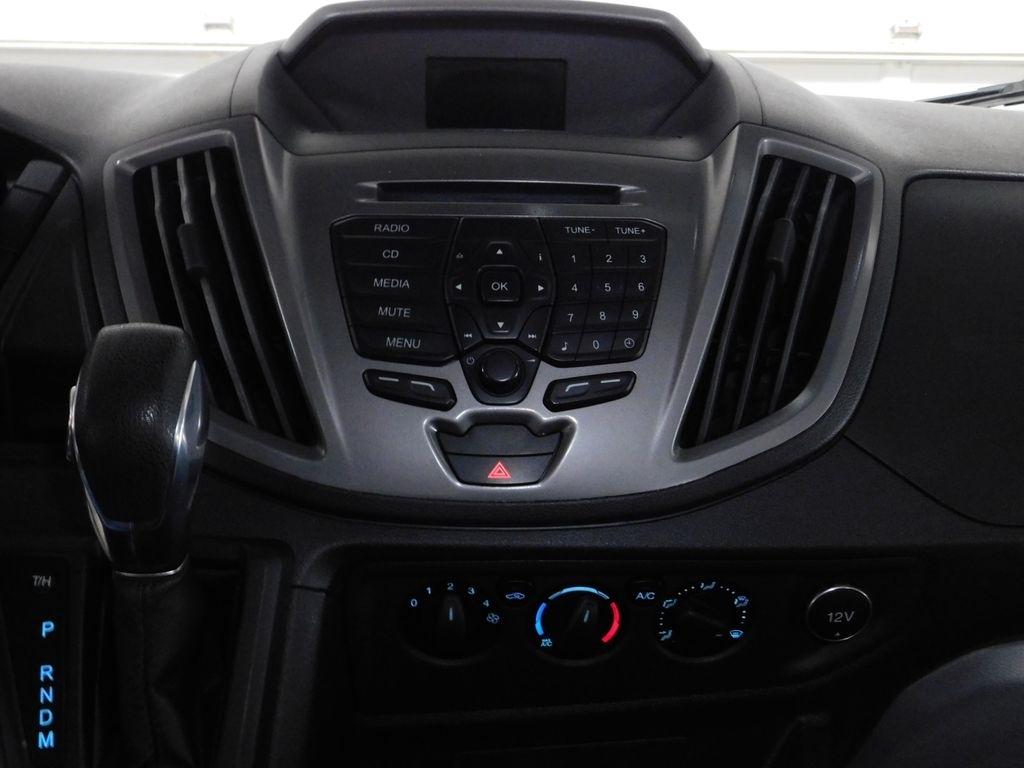 Ford Transit 150 Wagon Med. Roof XLT w/Sliding Pass. 130-in. WB 2018