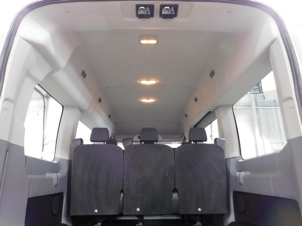 Ford Transit 150 Wagon Med. Roof XLT w/Sliding Pass. 130-in. WB 2018