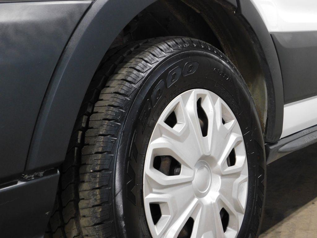 Ford Transit 150 Wagon Med. Roof XLT w/Sliding Pass. 130-in. WB 2018