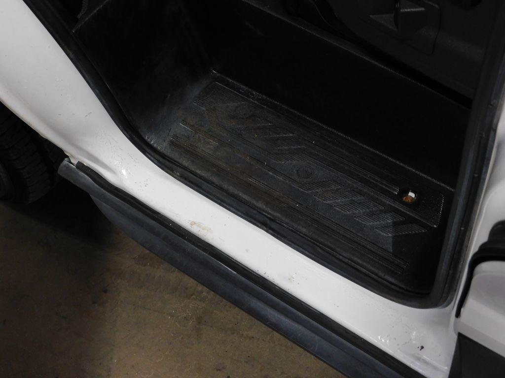 Ford Transit 150 Wagon Med. Roof XLT w/Sliding Pass. 130-in. WB 2018