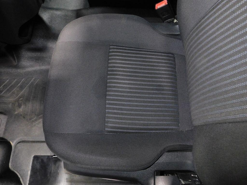 Ford Transit 150 Wagon Med. Roof XLT w/Sliding Pass. 130-in. WB 2018