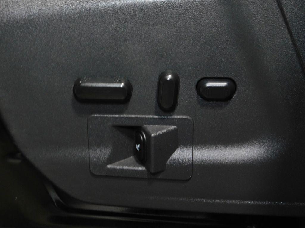 Ford Transit 150 Wagon Med. Roof XLT w/Sliding Pass. 130-in. WB 2018