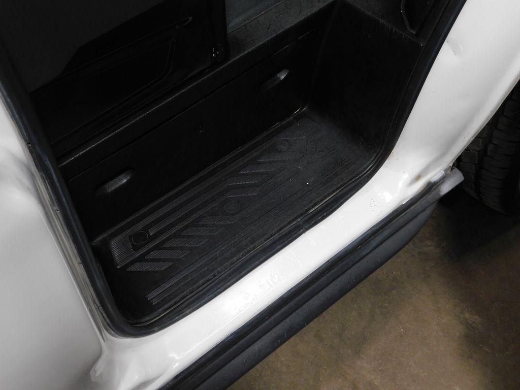 Ford Transit 150 Wagon Med. Roof XLT w/Sliding Pass. 130-in. WB 2018