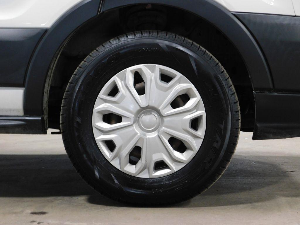 Ford Transit 150 Wagon Med. Roof XLT w/Sliding Pass. 130-in. WB 2018