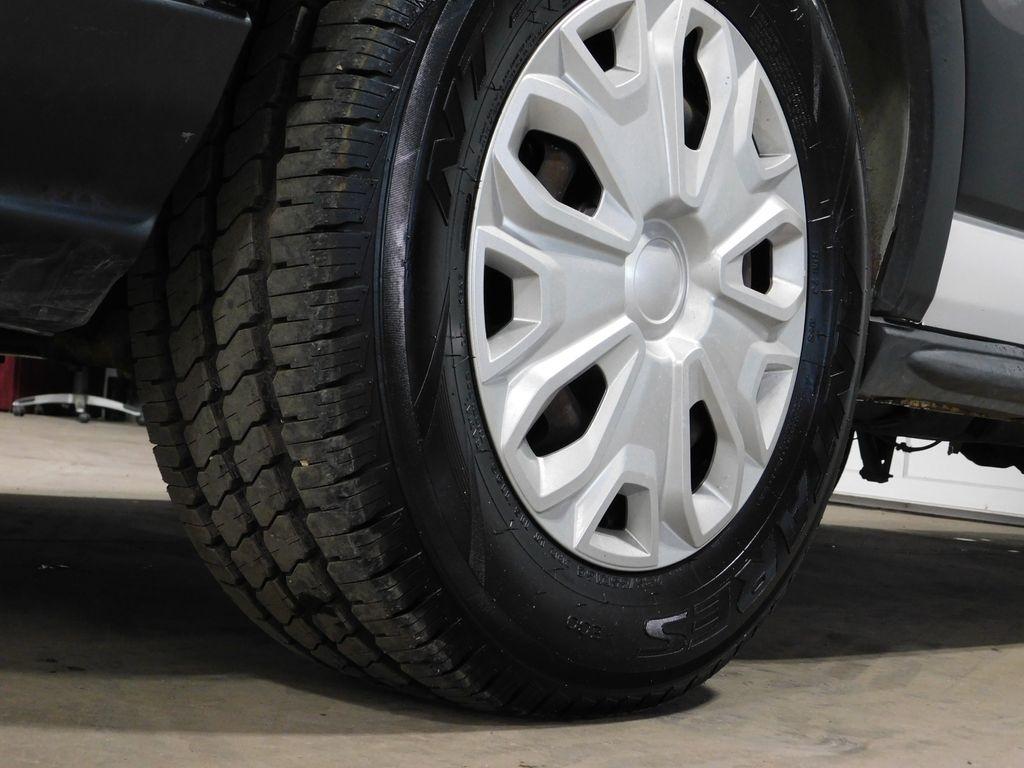 Ford Transit 150 Wagon Med. Roof XLT w/Sliding Pass. 130-in. WB 2018