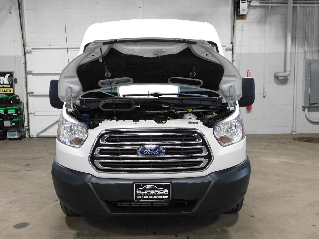 Ford Transit 150 Wagon Med. Roof XLT w/Sliding Pass. 130-in. WB 2018