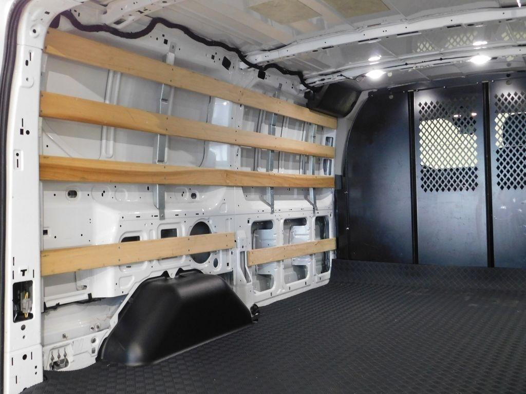 Ford Transit 250 Van High Roof w/Sliding Pass. 148-in. WB 2024