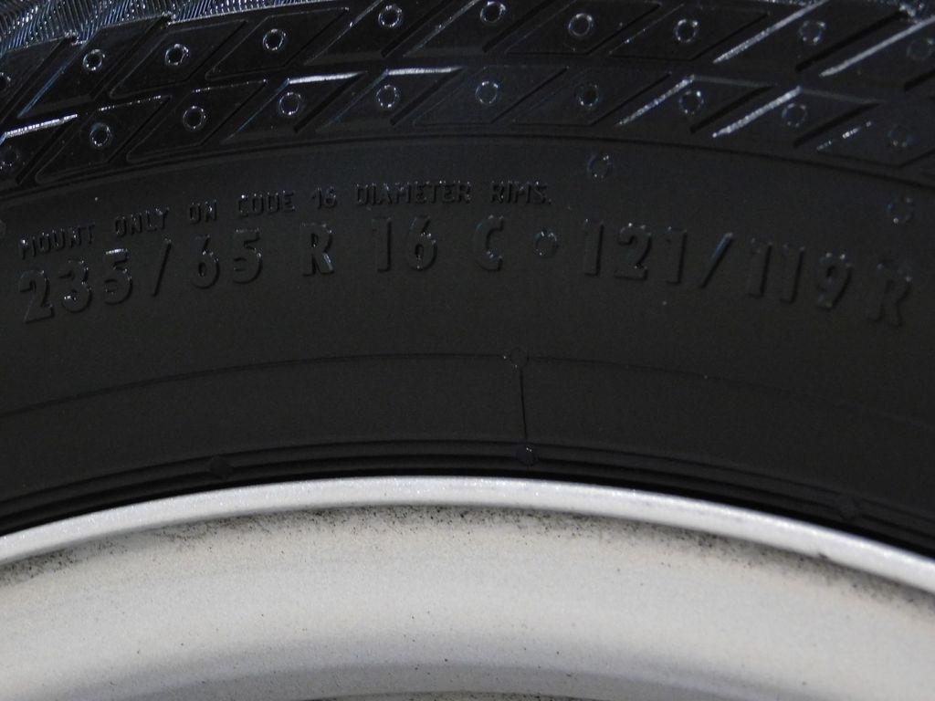 Ford Transit 250 Van High Roof w/Sliding Pass. 148-in. WB 2024