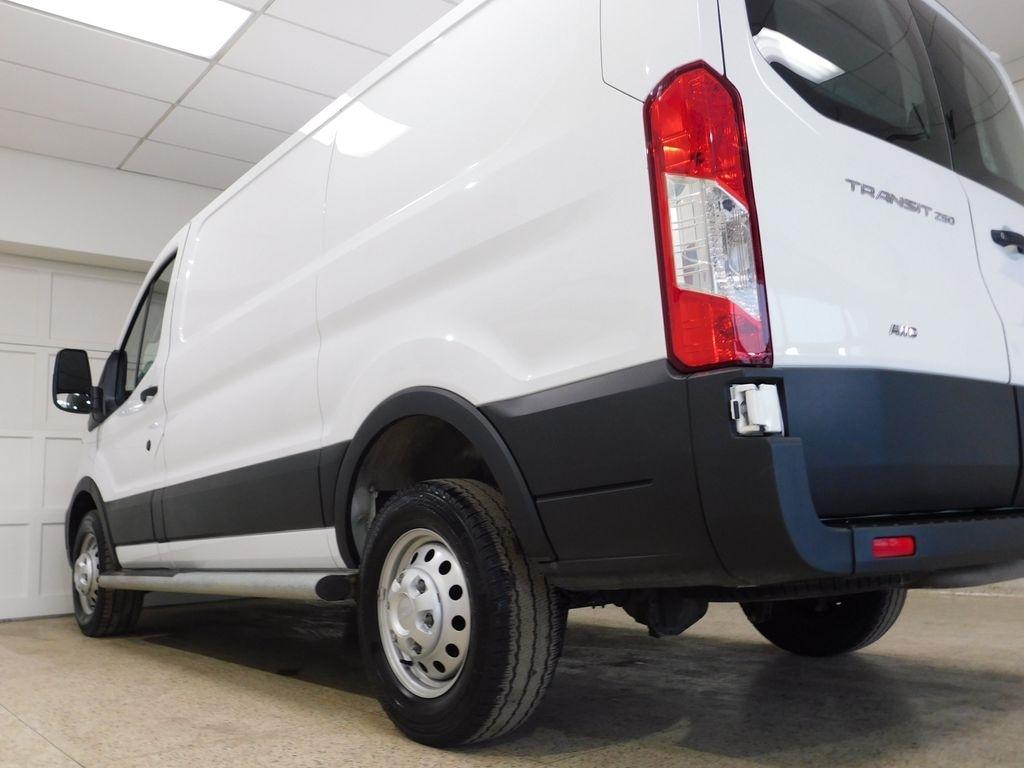 Ford Transit 250 Van High Roof w/Sliding Pass. 148-in. WB 2024