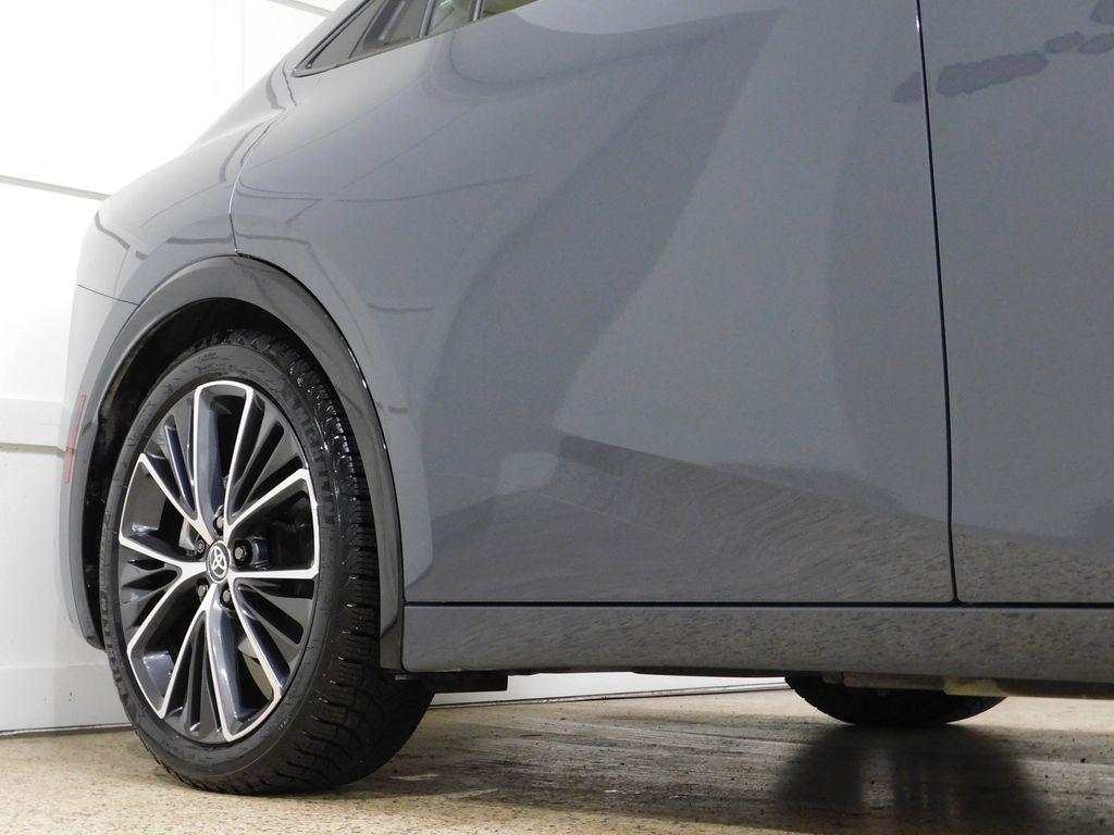 Toyota Prius XLE AWD 2024