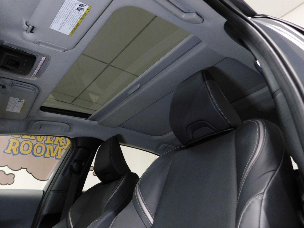 Toyota Prius XLE AWD 2024