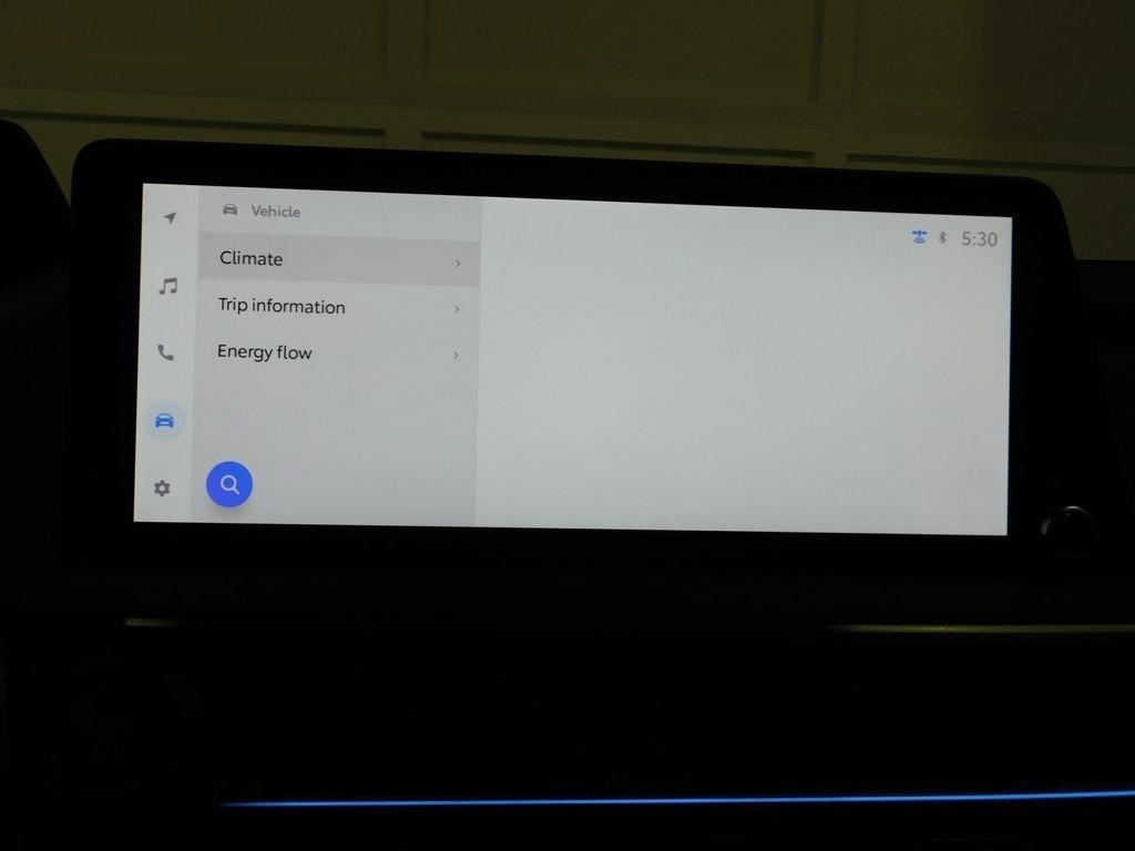 Toyota Prius XLE AWD 2024