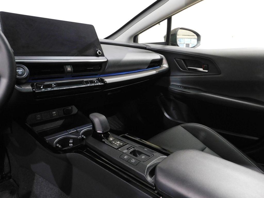 Toyota Prius XLE AWD 2024