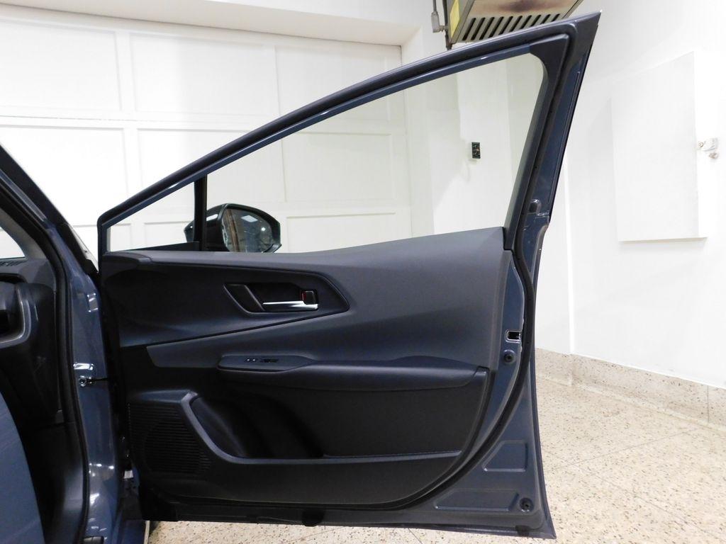 Toyota Prius XLE AWD 2024