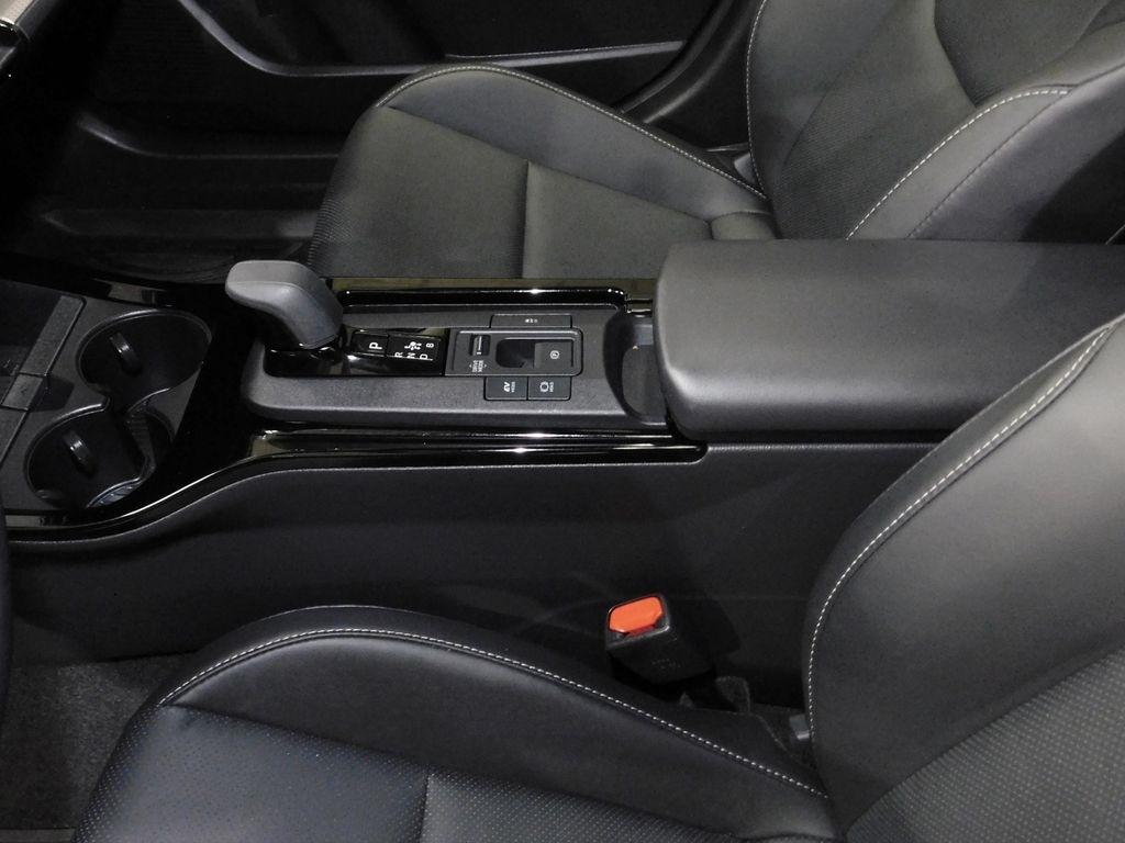 Toyota Prius XLE AWD 2024