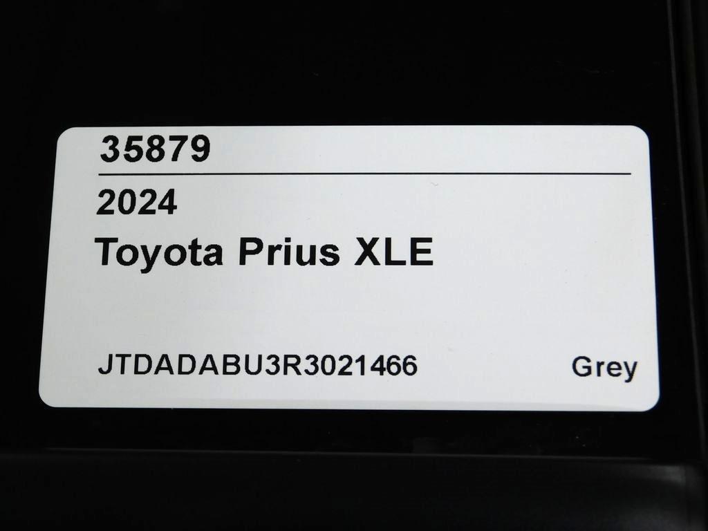 Toyota Prius XLE AWD 2024
