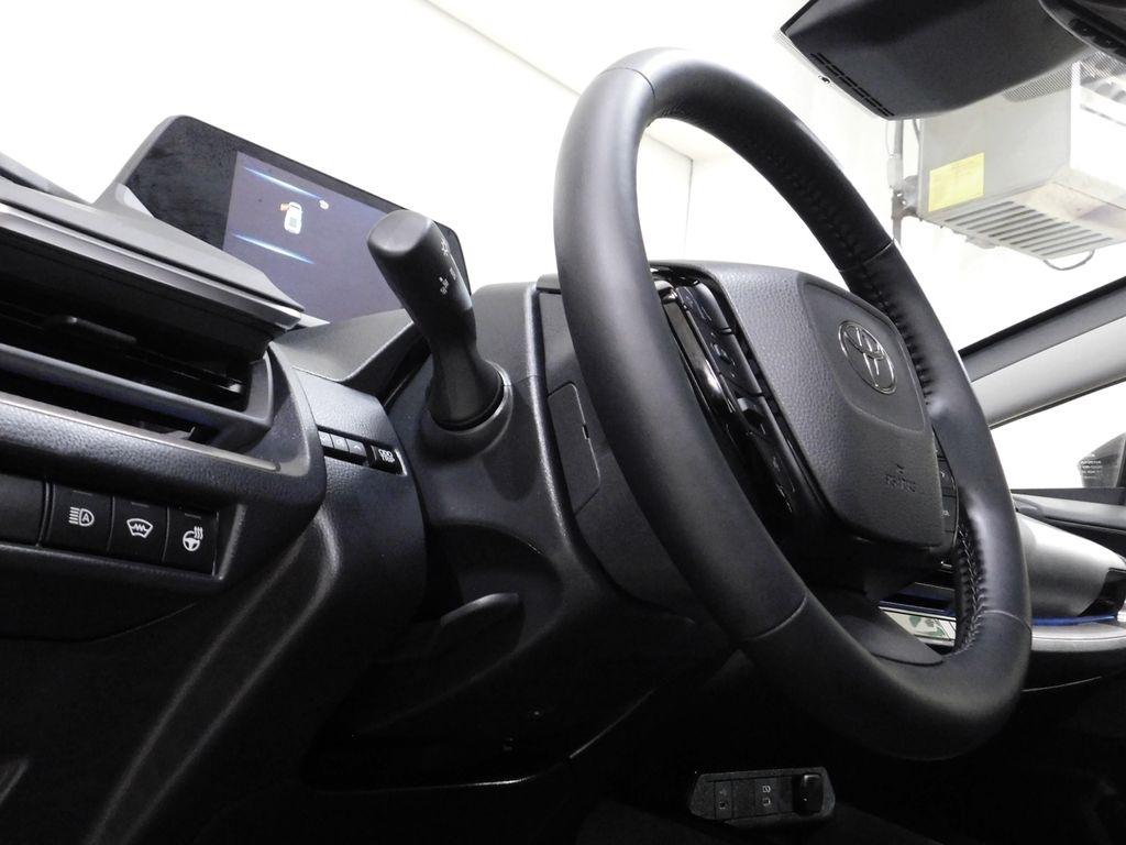 Toyota Prius XLE AWD 2024