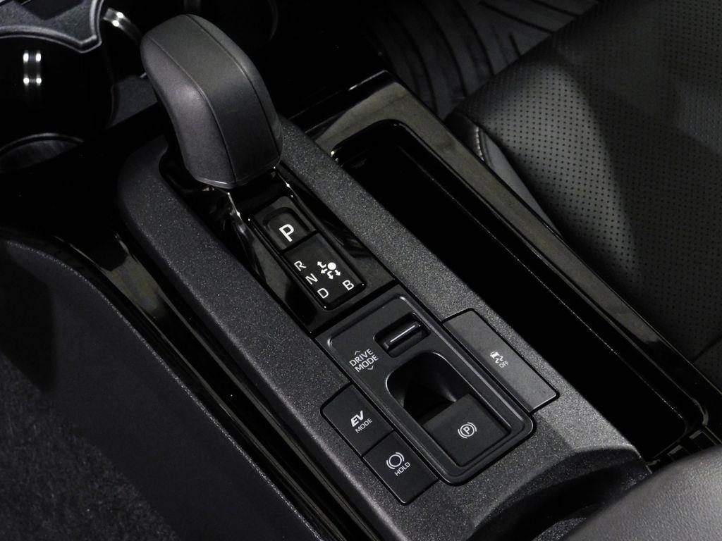 Toyota Prius XLE AWD 2024