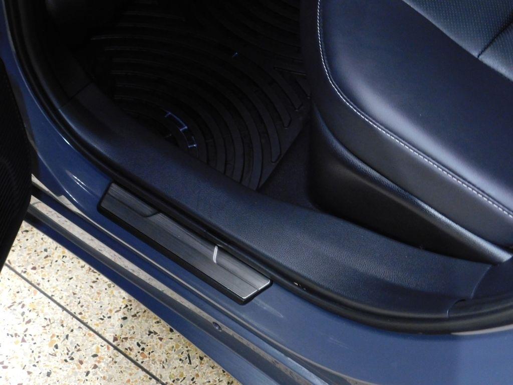 Toyota Prius XLE AWD 2024