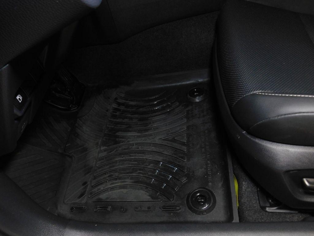 Toyota Prius XLE AWD 2024