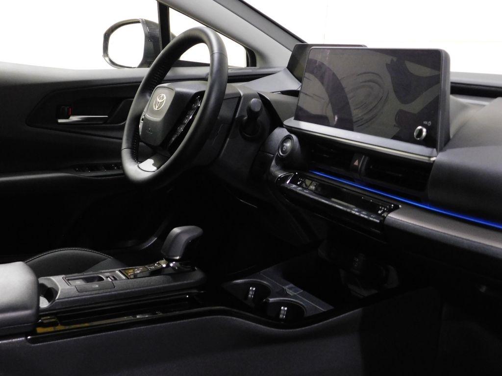 Toyota Prius XLE AWD 2024