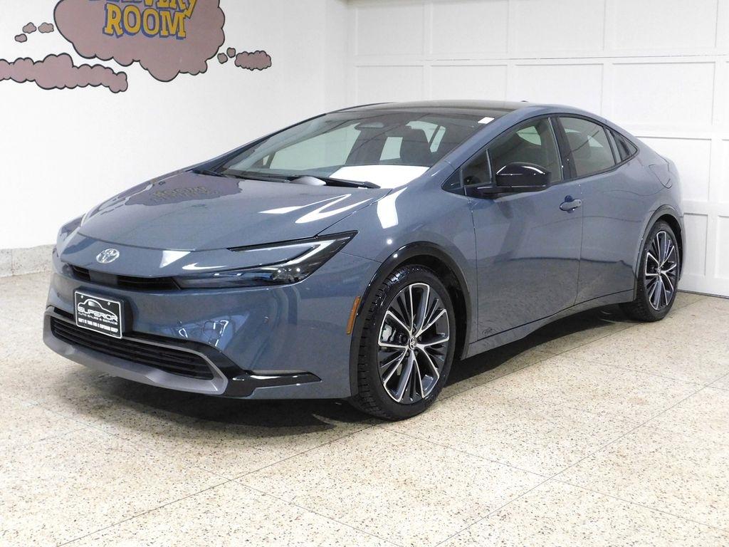 Toyota Prius XLE AWD 2024