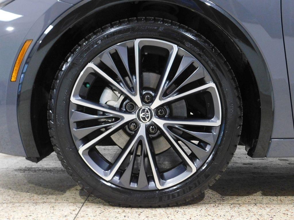 Toyota Prius XLE AWD 2024