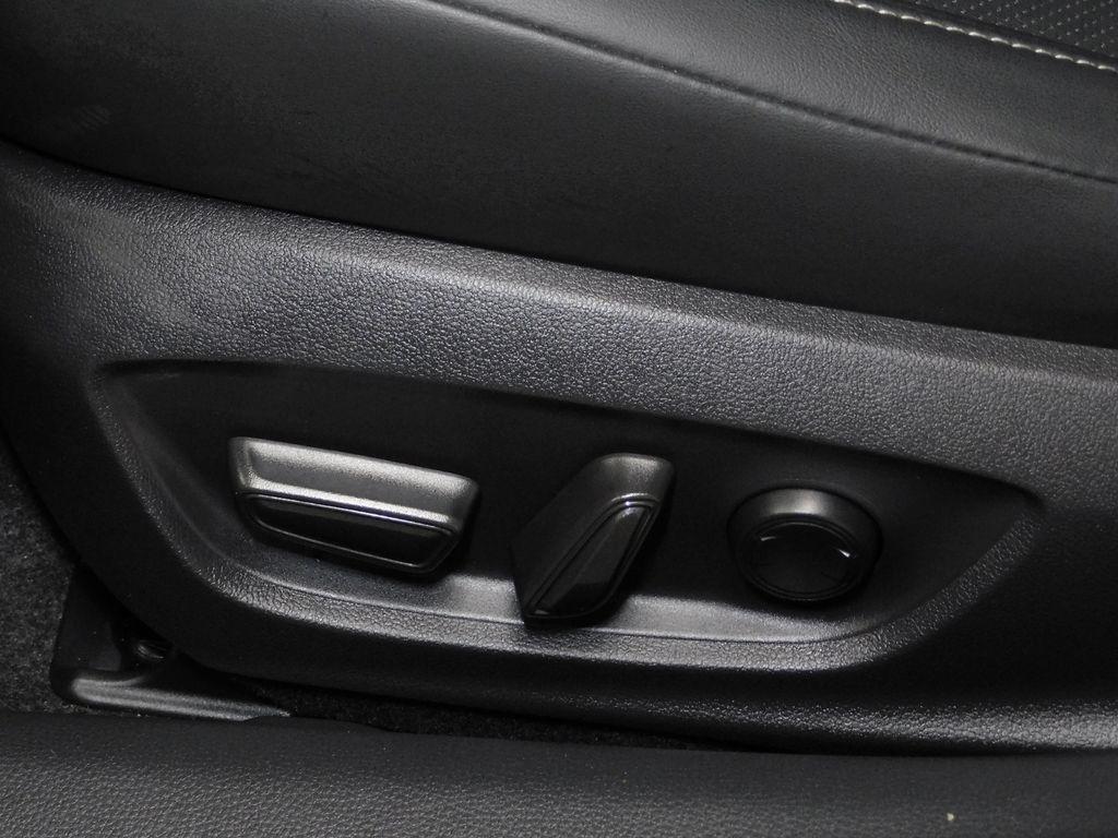 Toyota Prius XLE AWD 2024