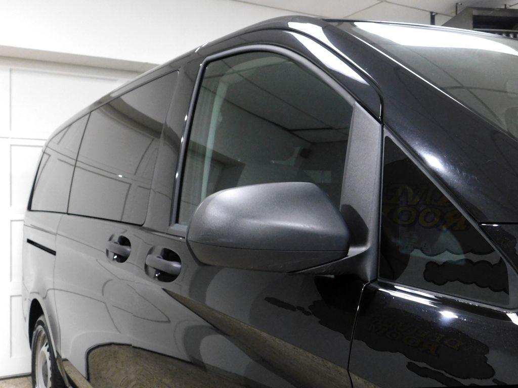 Mercedes-Benz Metris Passenger Van 2019