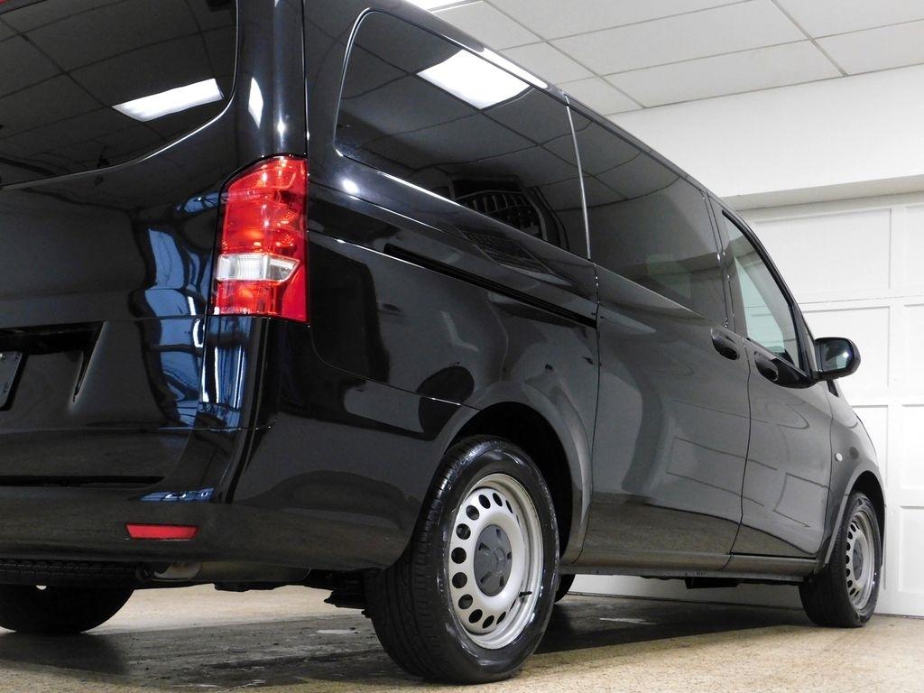 Mercedes-Benz Metris Passenger Van 2019