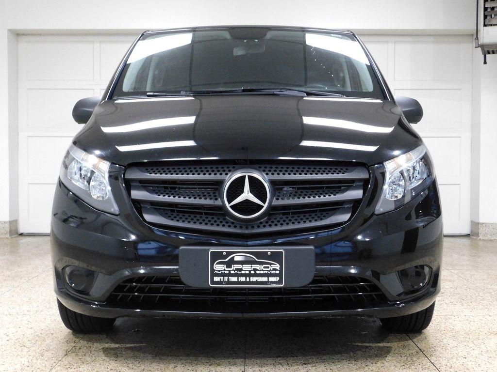 Mercedes-Benz Metris Passenger Van 2019