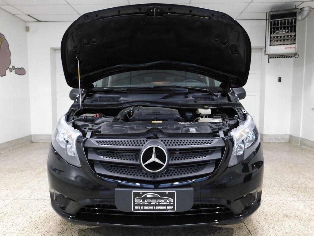 Mercedes-Benz Metris Passenger Van 2019