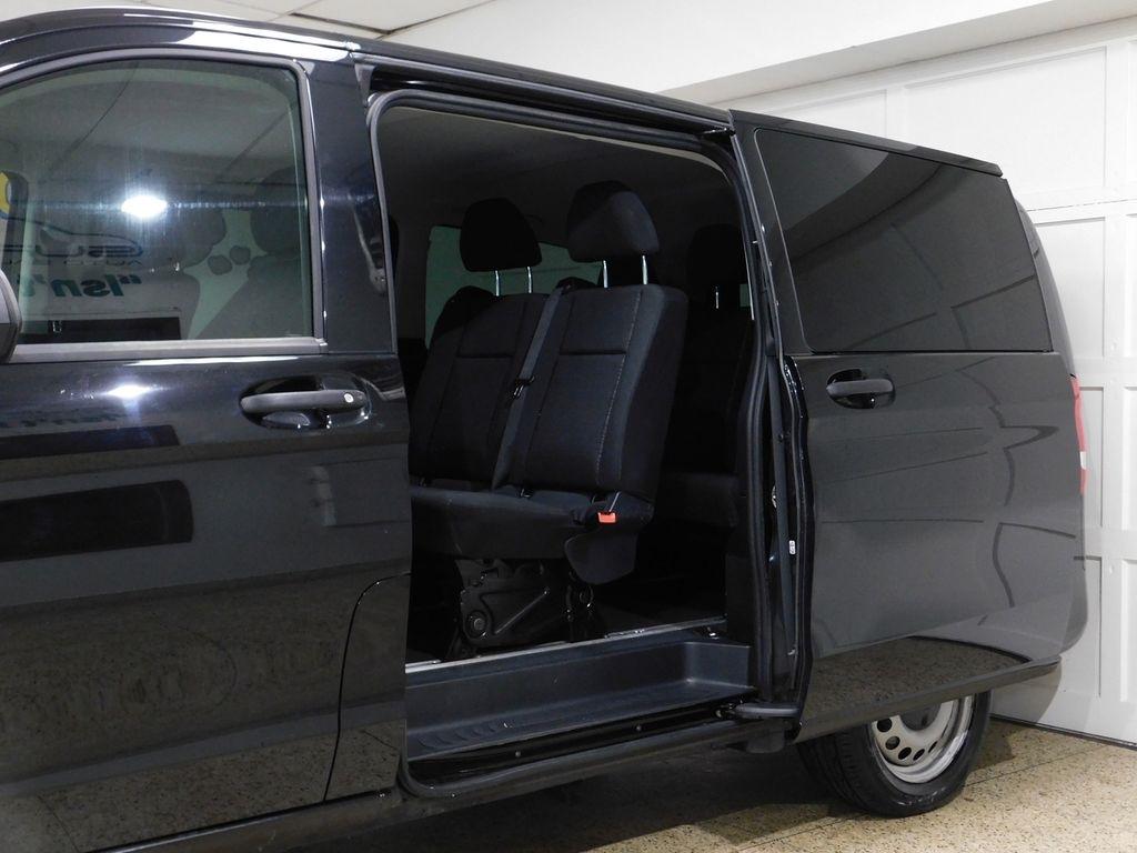 Mercedes-Benz Metris Passenger Van 2019