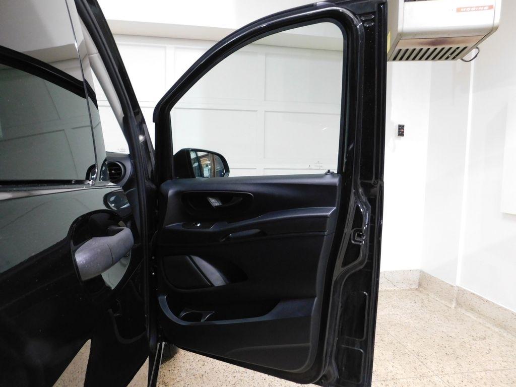 Mercedes-Benz Metris Passenger Van 2019