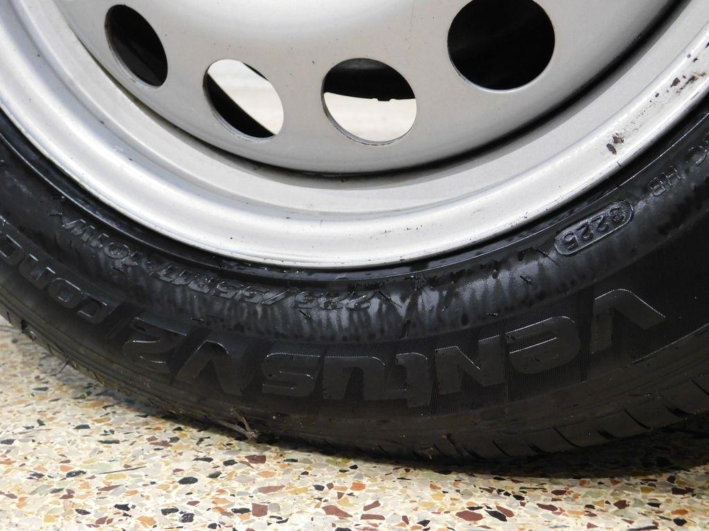 Mercedes-Benz Metris Passenger Van 2019