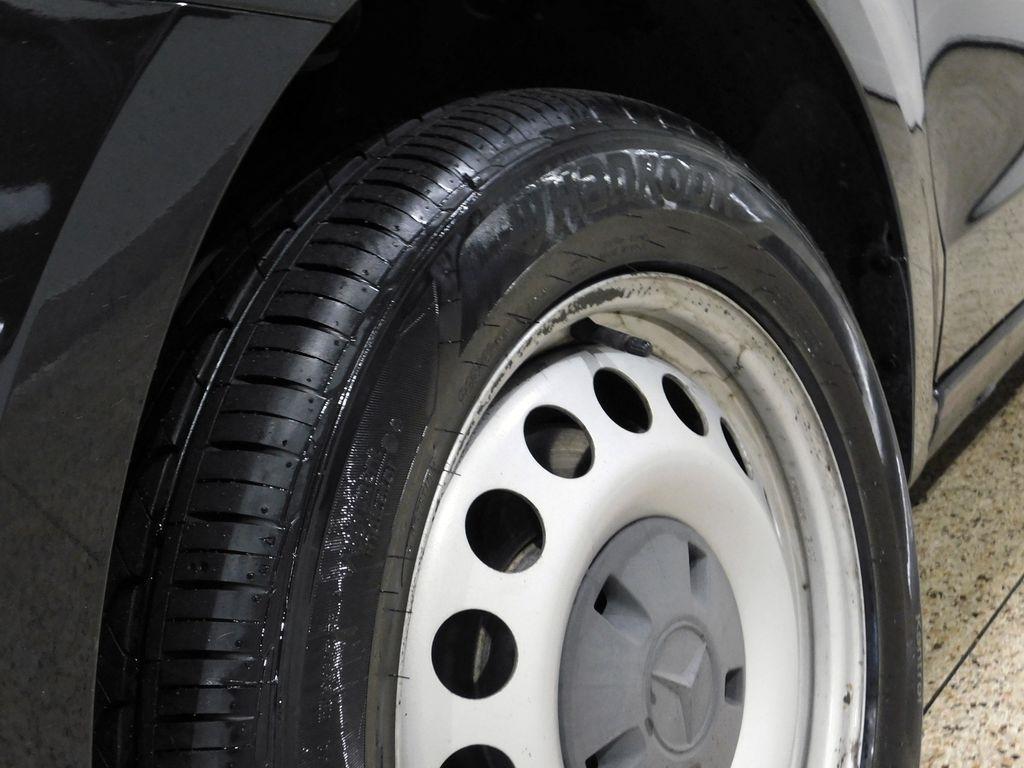 Mercedes-Benz Metris Passenger Van 2019