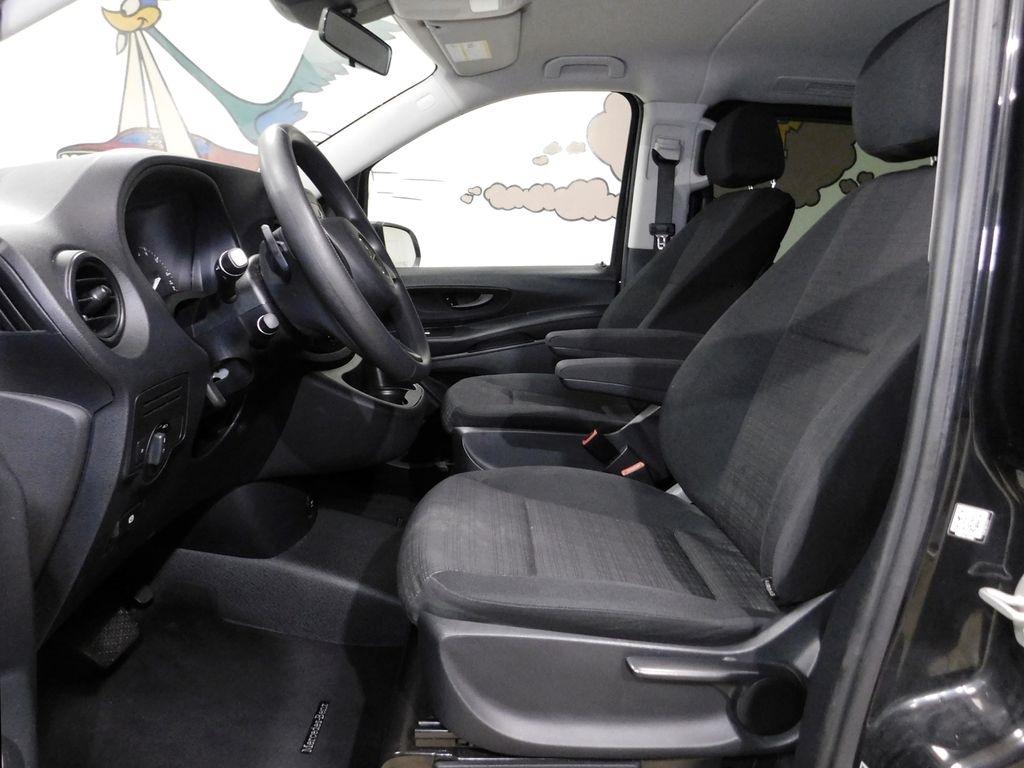 Mercedes-Benz Metris Passenger Van 2019