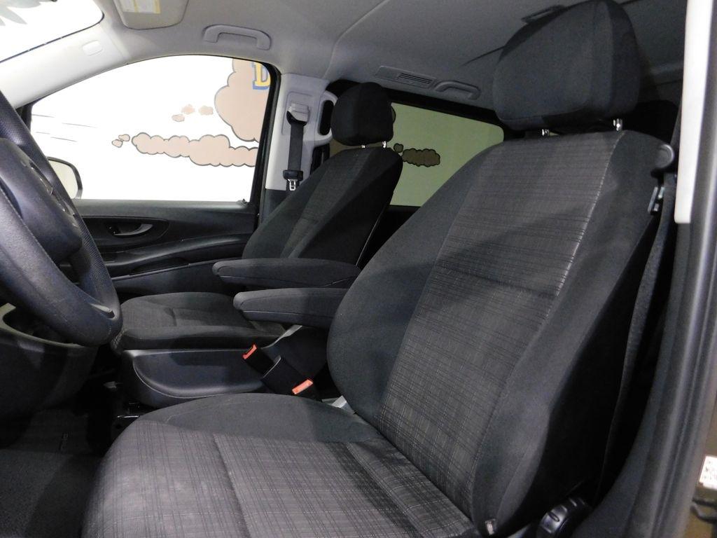 Mercedes-Benz Metris Passenger Van 2019