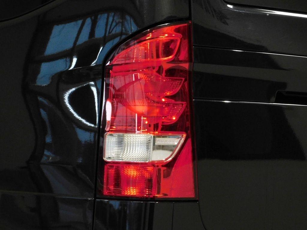 Mercedes-Benz Metris Passenger Van 2019