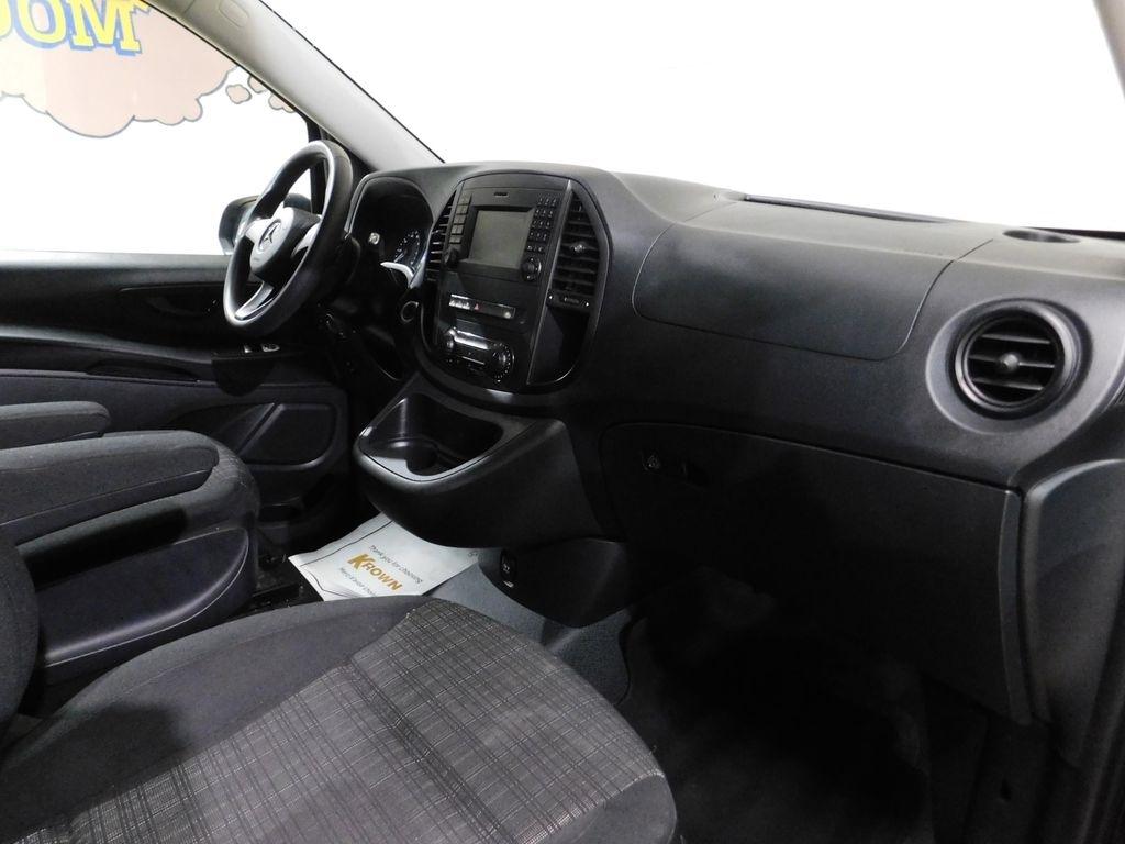Mercedes-Benz Metris Passenger Van 2019