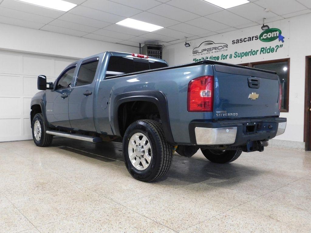 Chevrolet Silverado 2500HD LT Crew Cab 4WD 2011