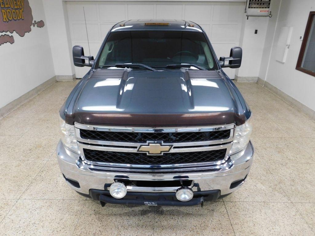 Chevrolet Silverado 2500HD LT Crew Cab 4WD 2011
