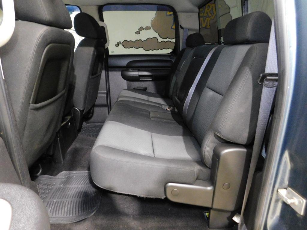 Chevrolet Silverado 2500HD LT Crew Cab 4WD 2011