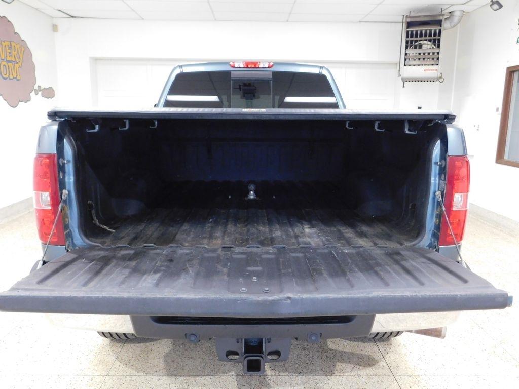 Chevrolet Silverado 2500HD LT Crew Cab 4WD 2011