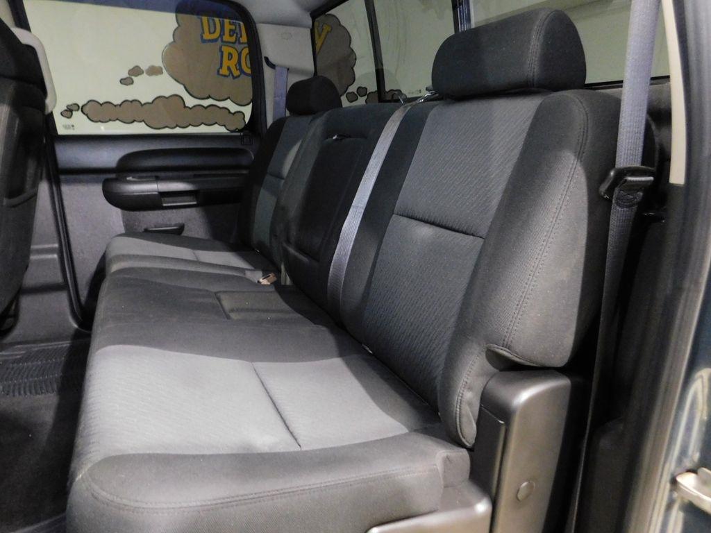 Chevrolet Silverado 2500HD LT Crew Cab 4WD 2011